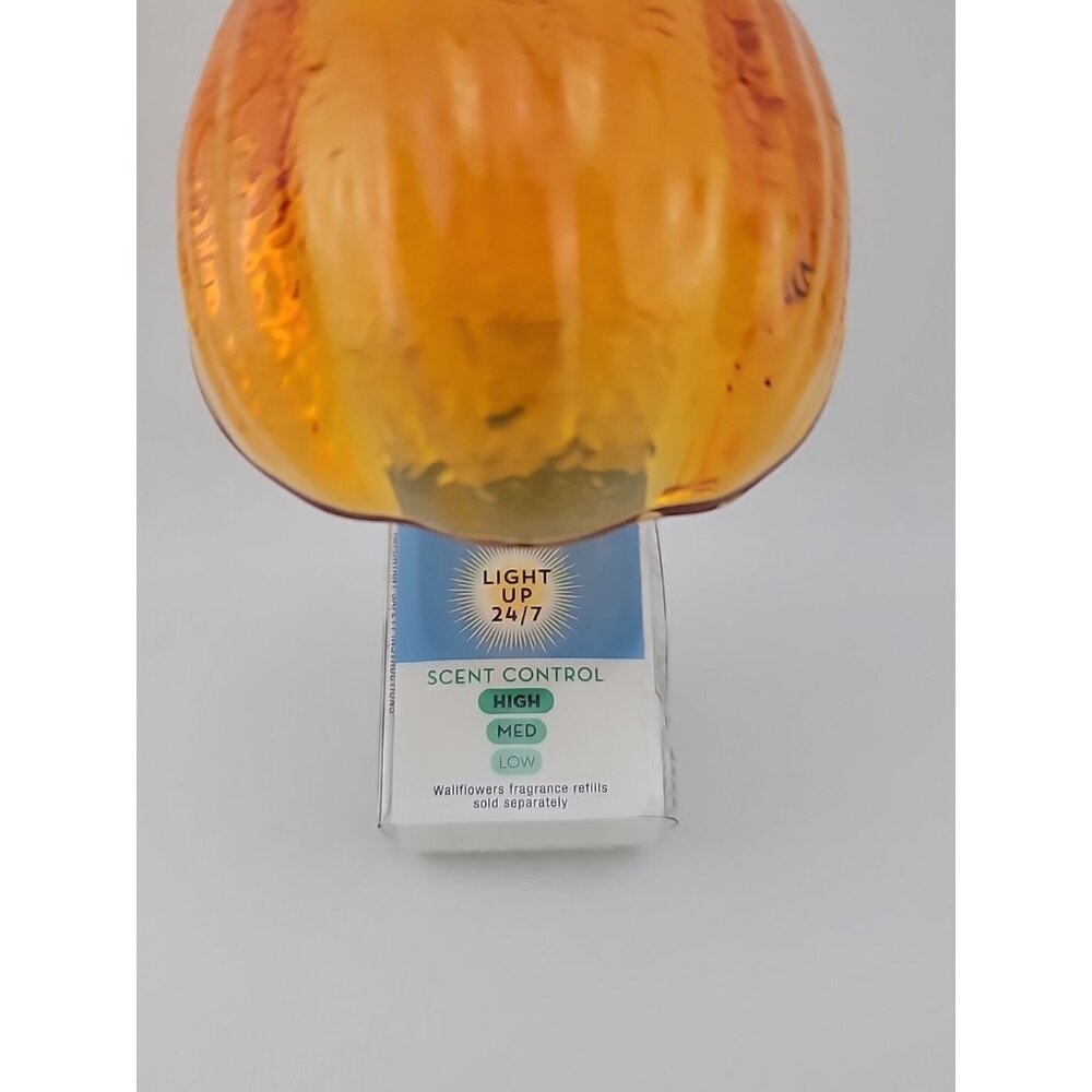 New Bath Body Works Pumpkin Wallflower Plug Fall Autumn Halloween Themed - Picture 2 of 5